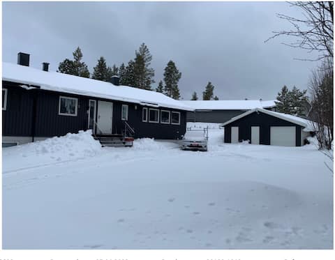 Central and cozy detached house