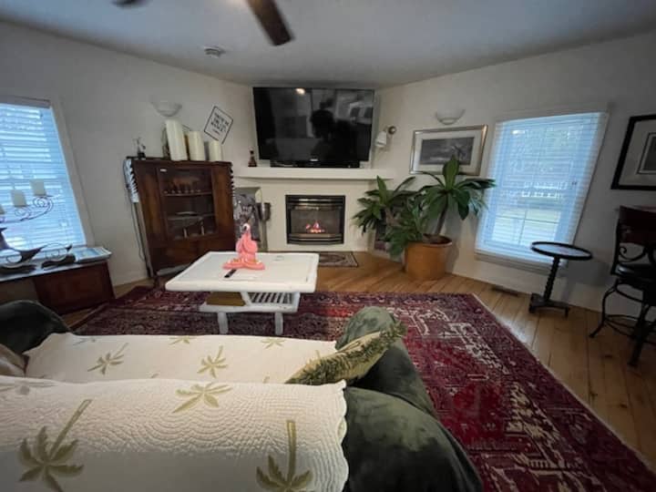 The Palms 1 Bedroom - Simcoe