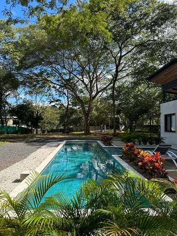 Private House & Pool - Amazilia-Brasilito-Flamingo