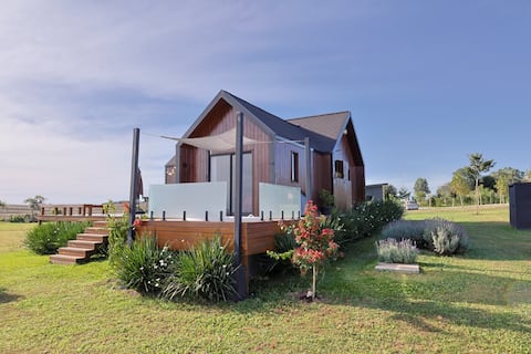 Ipê Amarelo Cabin / Jacuzzi and amazing view