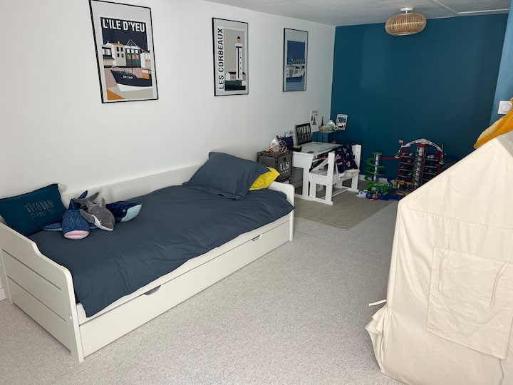 საძინებელი 1