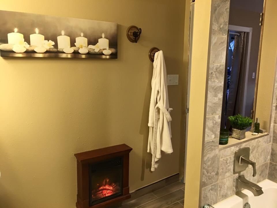 Master bath with shower and jacuzzi tub 