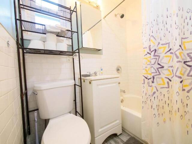 Cozy Jersey City Retreat – 3BR Apartment near NYC gallery image 5