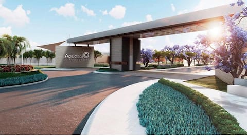 Dani's House in Aquasol Residential