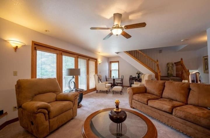 Lake House With Indoor Pool & Hot Tub - Wausau, WI