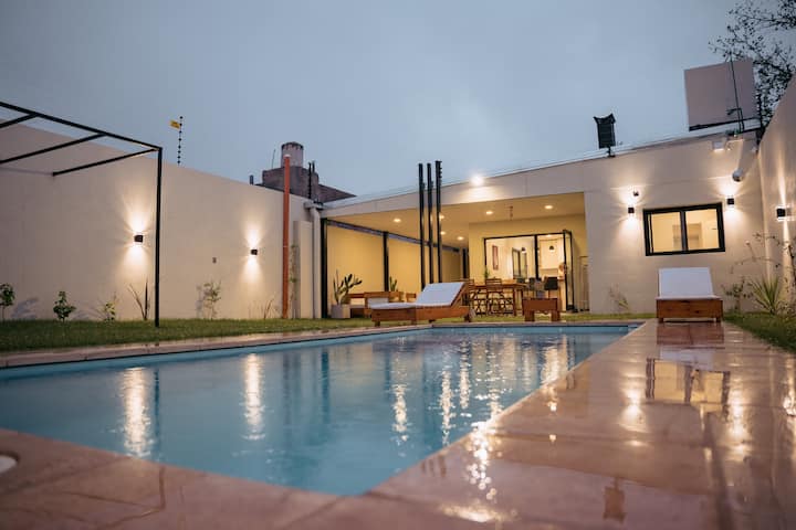 Casa Cornú. Modern in an excellent location