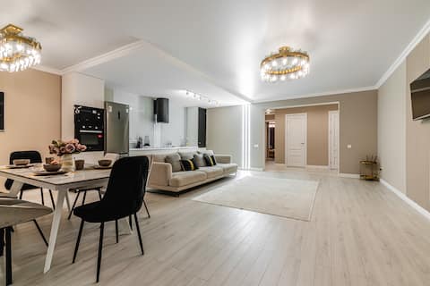 Heart of the city 4 room Arbat
