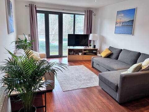 Sunny and Spacious