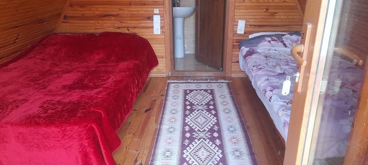 Kocaeli'de Göl Ve Dere Manzaralı Bungalovlar - Kocaeli