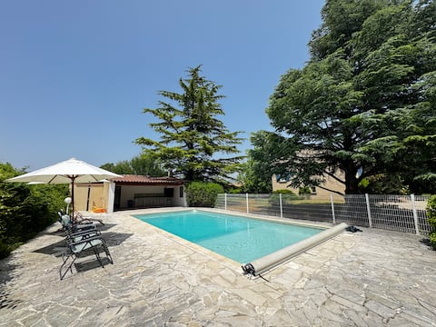 La Provençale - Swimming Pool - Air-conditioned Rooms