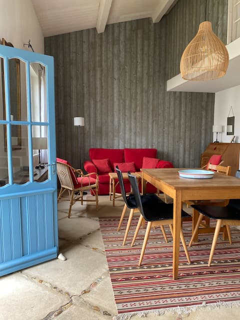 Île d'Aix, Fisherman's house 3 minutes from the beaches (sleeps 5)