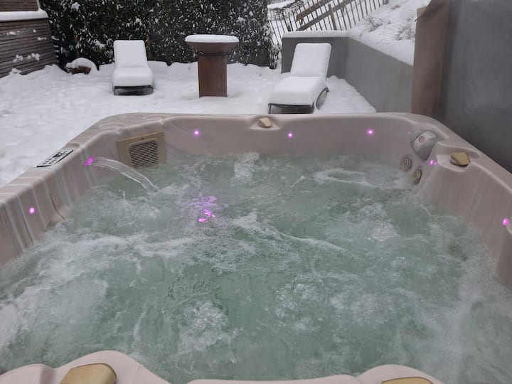 Appartement 5 Personnes Avec Jacuzzi Extérieur - Stavelot