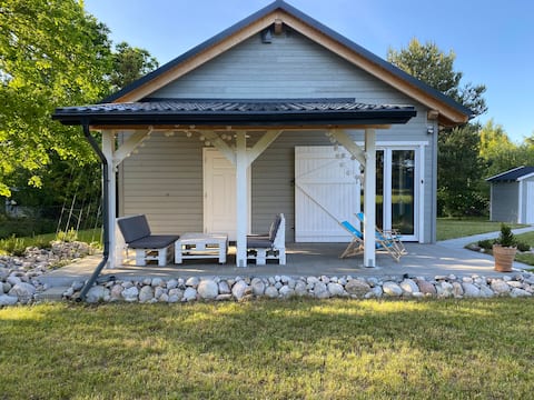 Comfortable, stylish, gray cottage