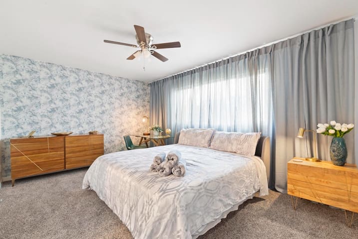 Charming family beach getaway