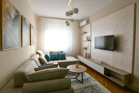 Top Airbnb: City Center Apartment Uzice in Ужице