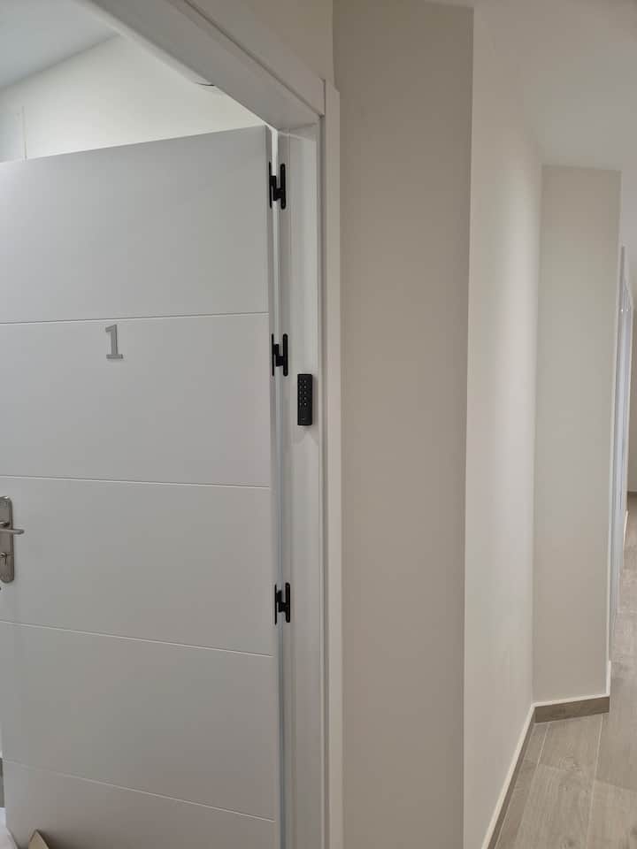 Room 1 In San Pedro De Alcántara - Marbella