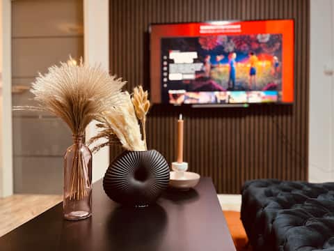 Erfolgreiche Airbnb-Immobilie: Luxury Twin Suite with Superior Comfort & Elegance in Sülz