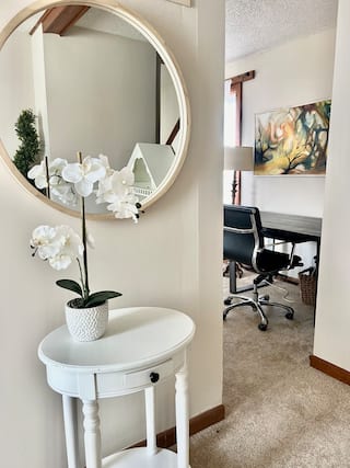 Depew 2 Bed House, photo 6 of 14