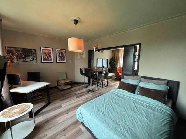 Zonnig modern 3 kamer appartement vlakbij Centrum gallery image 4