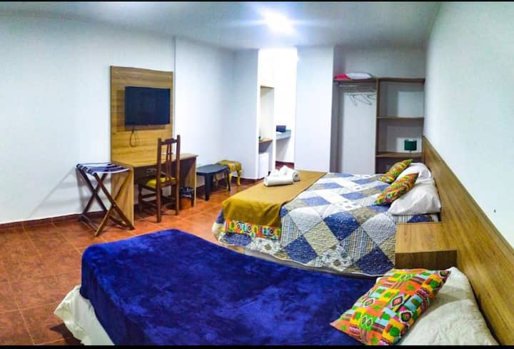 Hotel Céntrico Piscina Selva - Puerto Iguazú