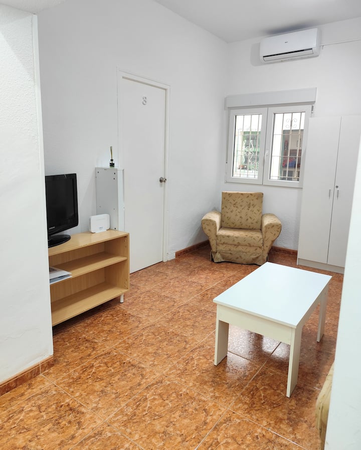 3. Cosy Single Room With Workspace - Cartagena, Spain