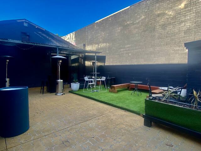 Venue, Party, Entertain, Stay gallery image 3