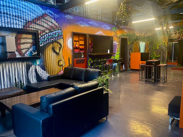 Venue, Party, Entertain, Stay