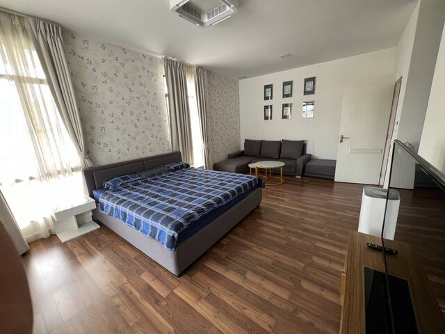 Amy’s homestay現代兩層獨棟別墅近機場、mega商場 gallery image 3