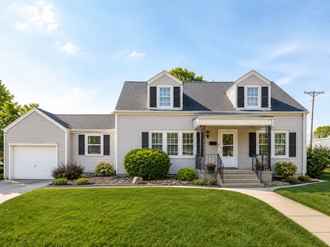 Spacious 4BR Home for Families & Pets