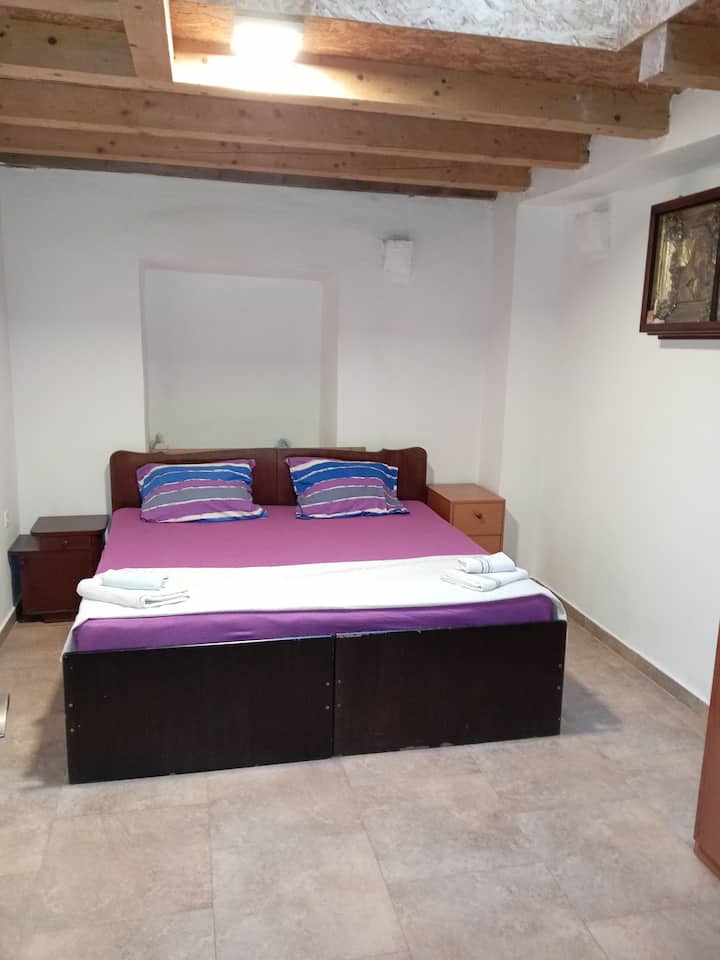 საძინებელი 2