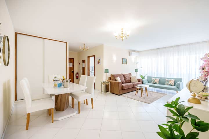 Lilia's Beachfront Flat Algarve Mor, Pool, Parking - Portimão