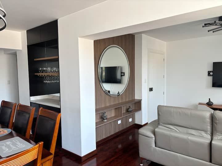 Apartamento Cómodo En Miraflores - Lima