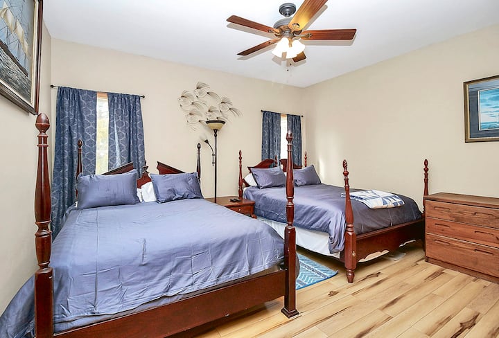 ม่านทึบแสงและแสงสว่างเพียงพอ  