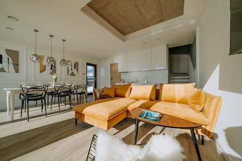 Successful Airbnb property: Barns with a View, Midway House in Nowy Targ