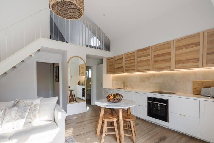 Lennox Estate, Pool, Tennis, Sauna, Gym, Acreage gallery image 3