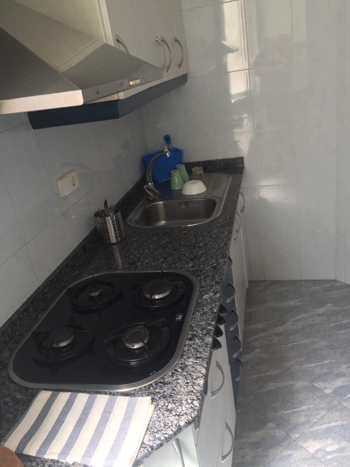 Top performing Airbnb: Warm and bright apartment in Patraix