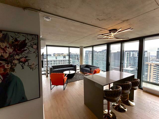 Dual PH Suites gallery image 2