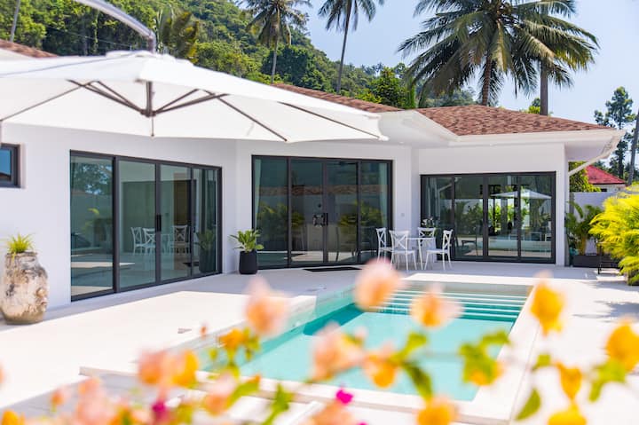Villa Annie • 2-br Pool Villa Lamai • Modern - Ko Samui