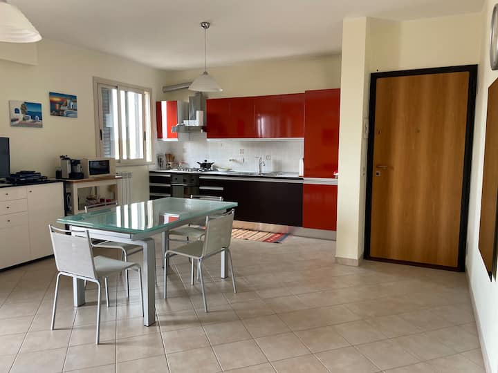 Leto Apartment - Letojanni