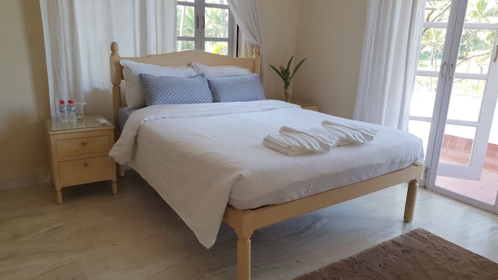 Bedroom 1 image 1