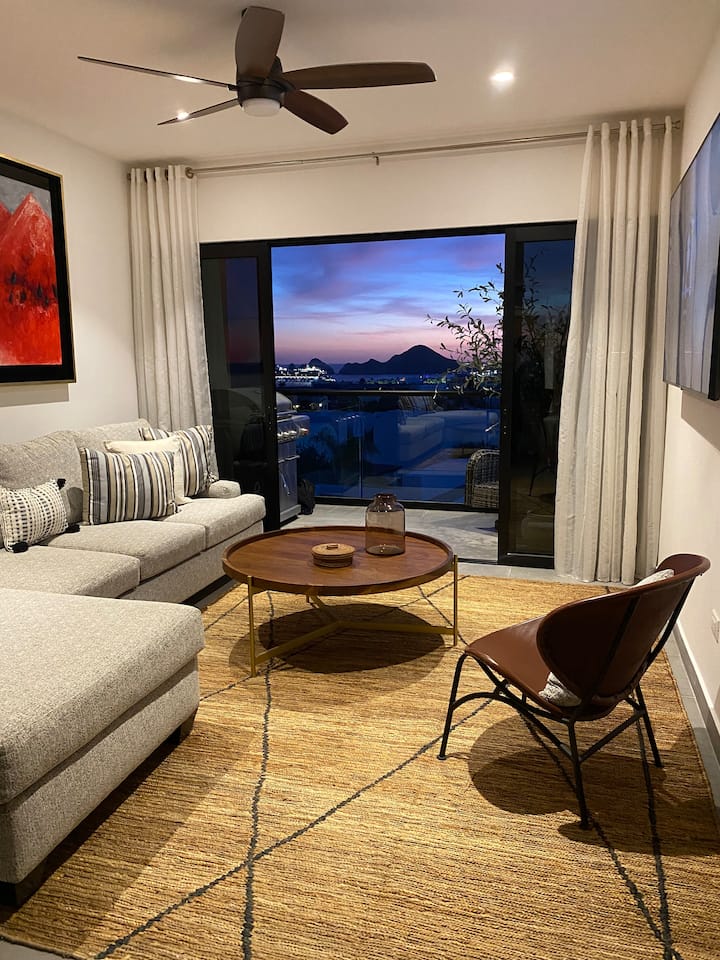 Cabo Skyview Penthouse: Rooftop Pool & Luxe Design - Cabo San Lucas