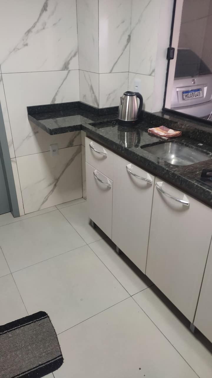Apartamento 103, De Um Quarto Bem No Centro. - Ametista do Sul
