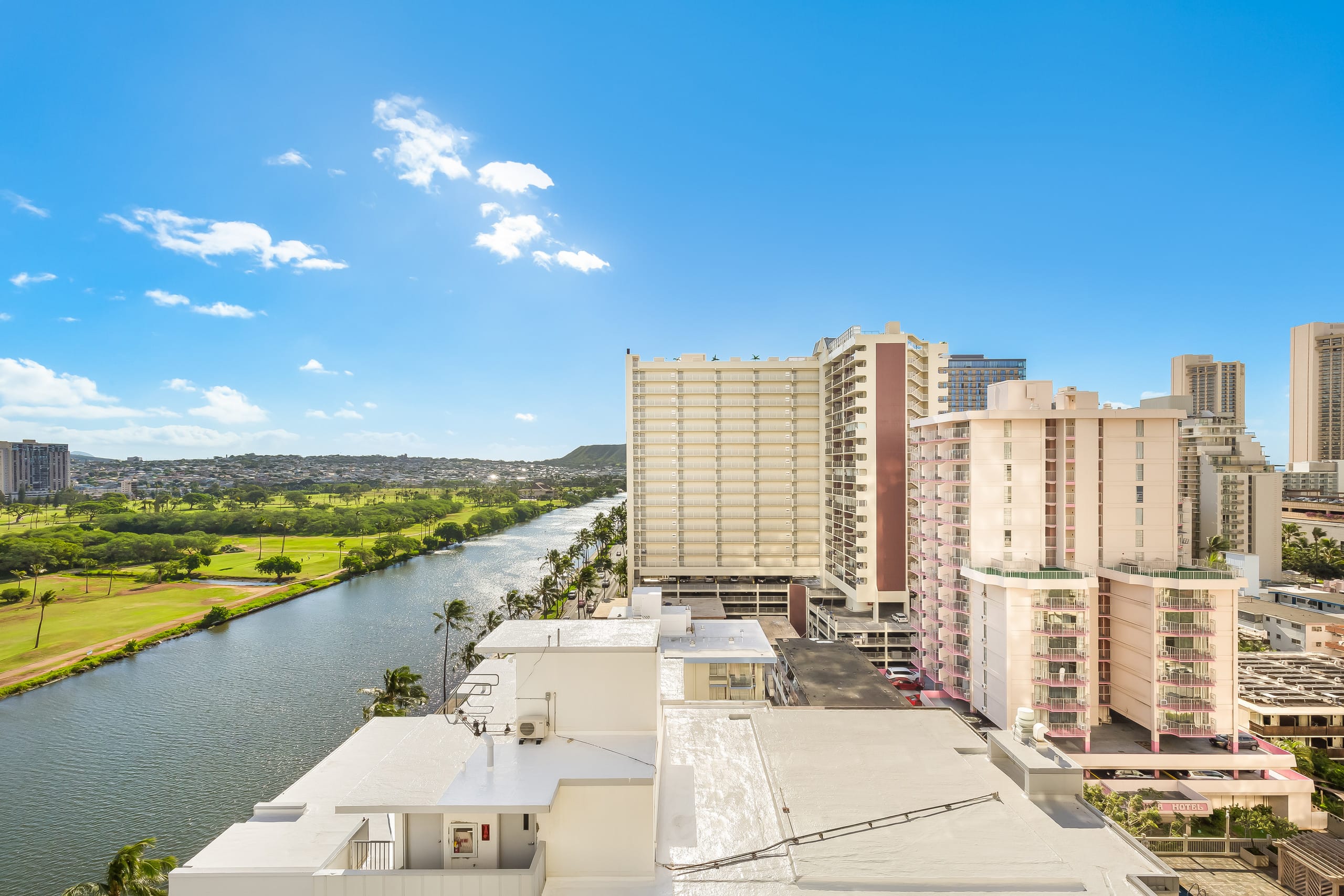 Condo in Honolulu · ★4.68 · 1 bedroom · 2 beds · 1 bath - Image 19