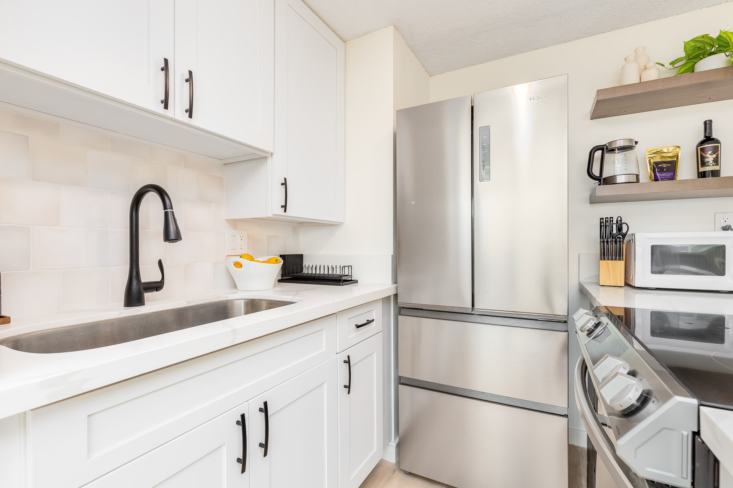 Condo in Honolulu · ★4.68 · 1 bedroom · 2 beds · 1 bath - Image 9