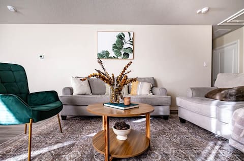 Top Airbnb: Near Lackland AFB | SeaWorld | Family Retreat in United Southwest