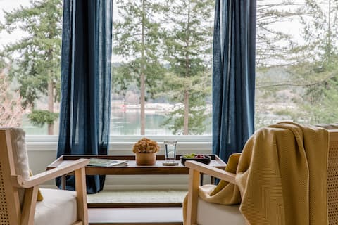 Harbor Serenity by Riveria Stays