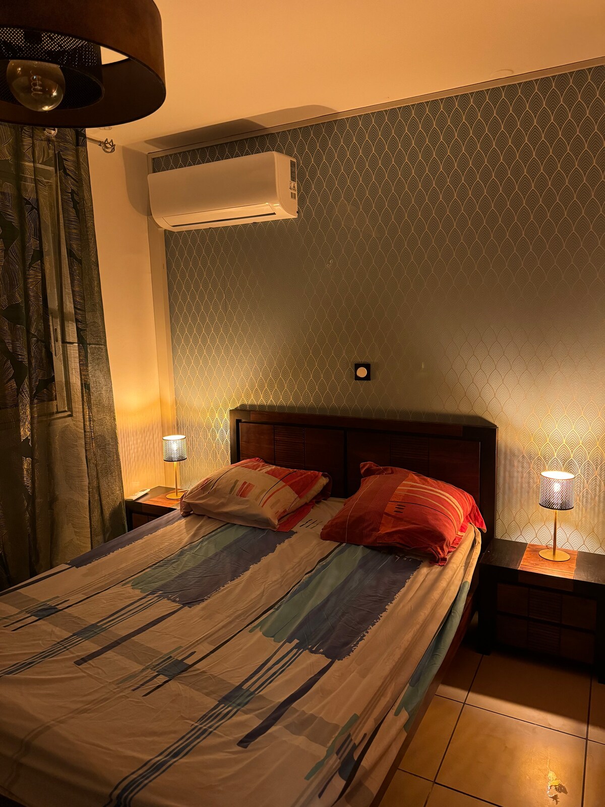 საძინებელი 1