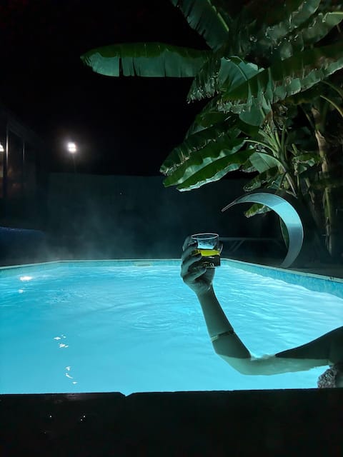 Private Heated Pool, Jacuzzi, Fireplace House Urla