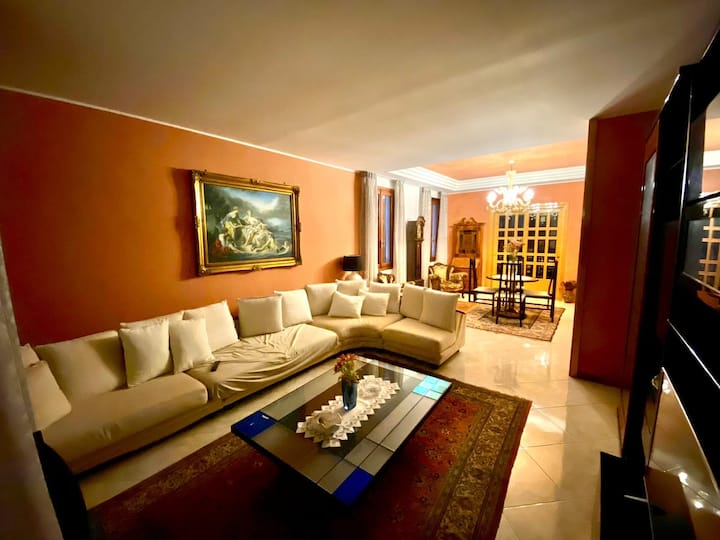 Elegante Villa Nakhil - Mestre