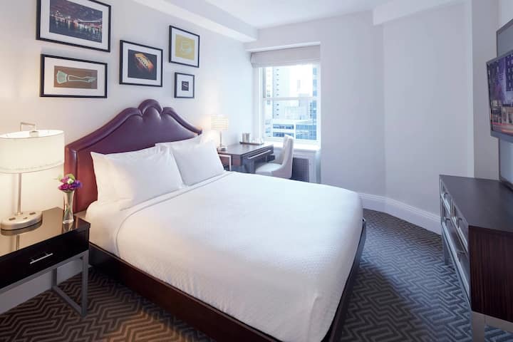 Upscale Boutique Hotel In The Heart Of Manhattan - Manhattan, NY